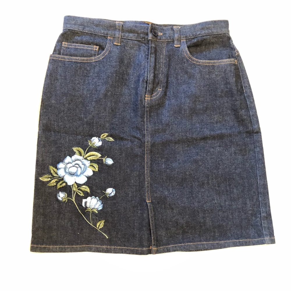 Ann Taylor Denim Embroidered Skirt Size 4